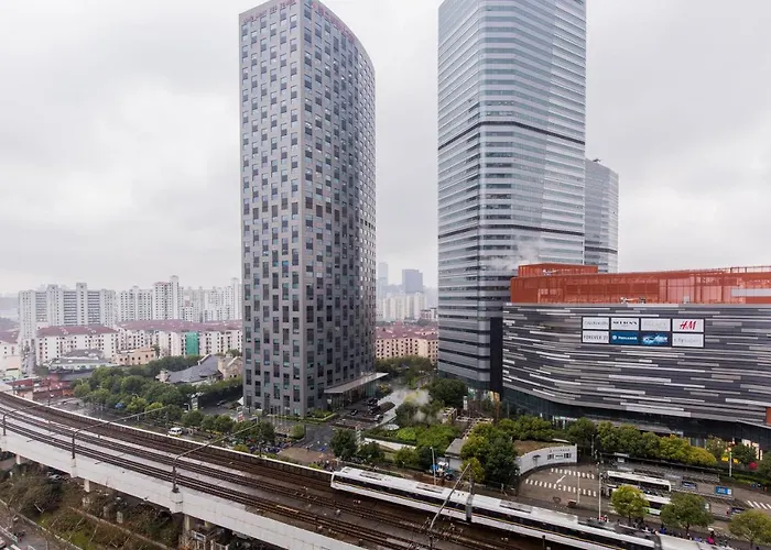 Hongqiao Yueyi Apart Hotel